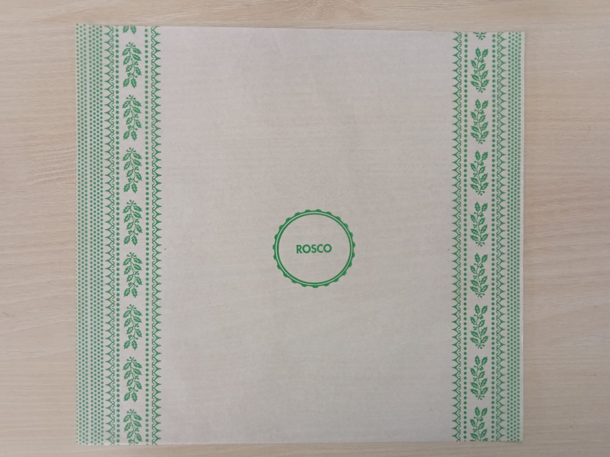 ROSCO_ Resma Rosco con 12 Paquetes de 1.000 Hojas de Papel Celulosa Satinado 1/C Sulfito 18Gr - Imagen 1